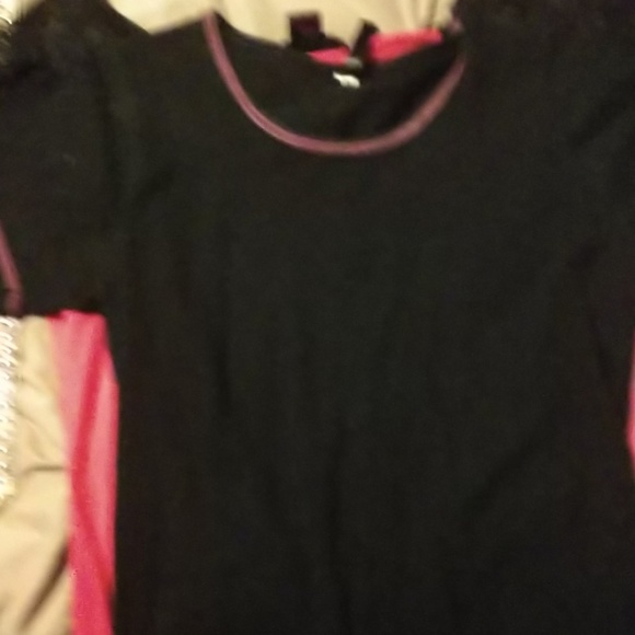 Shirts - Picture 7 of 8